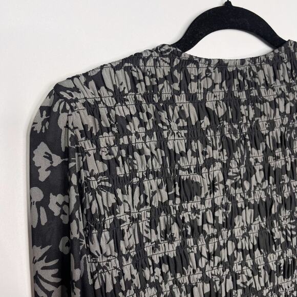 New Evereve Small S Black Gray Tori Floral Mesh Top Smocked Bodice Long Sleeve - Picture 6 of 10
